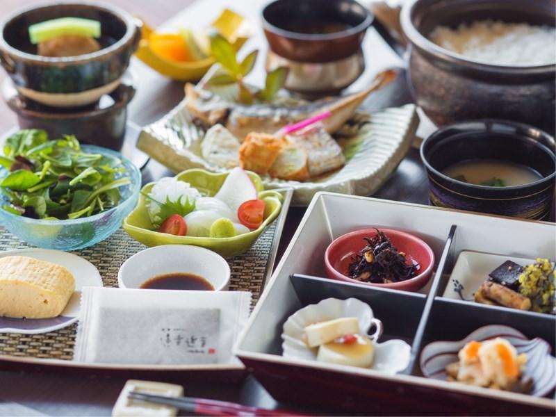 료칸 미기와테이 오치코치 Tomo 외부 사진
